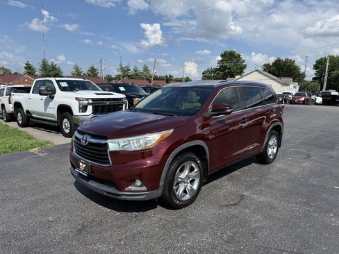 Used 2014 Toyota Highlander Limited AWD/4WD image 3