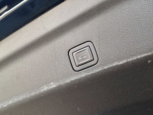 Used 2024 Chevrolet Suburban RST w/ Luxury Package image 29