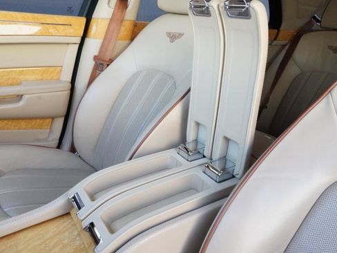 Used 2012 Bentley Mulsanne RWD image 29