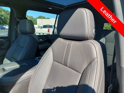 Used 2024 Chevrolet Suburban RST w/ Luxury Package AWD/4WD image 6