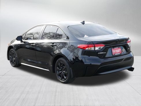 Used 2025 Toyota Corolla LE image 5