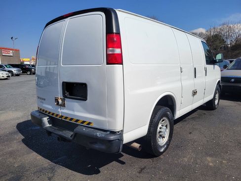 Used 2019 Chevrolet Express 2500 w/ Communications Package RWD image 5
