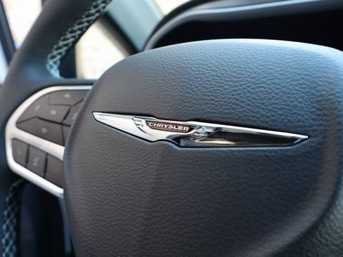 New 2026 Chrysler Pacifica Select image 29