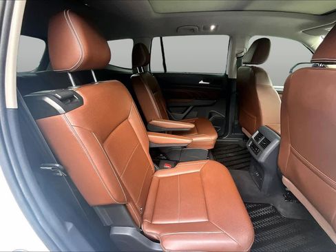 Used 2023 Volkswagen Atlas SEL R-Line AWD/4WD image 20