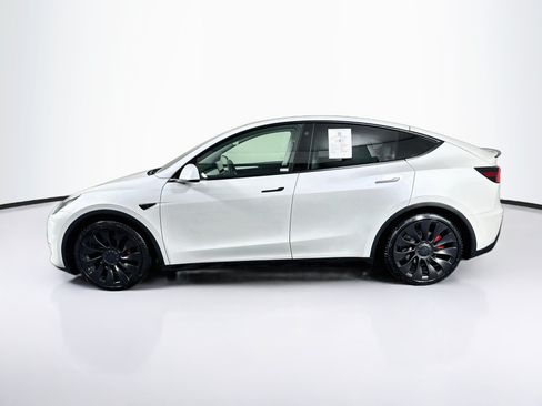 Used 2023 Tesla Model Y Performance AWD/4WD image 4