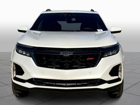 Used 2023 Chevrolet Equinox RS image 3