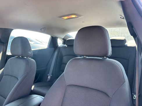 Used 2023 Chevrolet Malibu LT FWD image 13