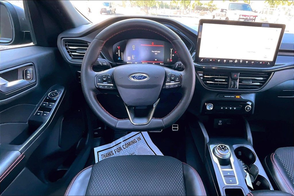 Used 2023 Ford Escape ST-Line w/ Tech Pack #1 AWD/4WD image 5