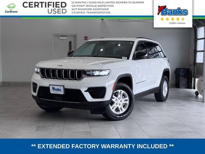 Used 2023 Jeep Grand Cherokee Laredo w/ Luxury Tech Group I