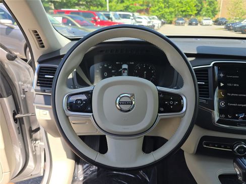 Used 2020 Volvo XC90 T5 Momentum AWD/4WD image 29