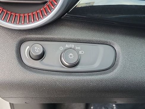 Used 2024 Chevrolet Trax RS w/ Driver Confidence Package image 19