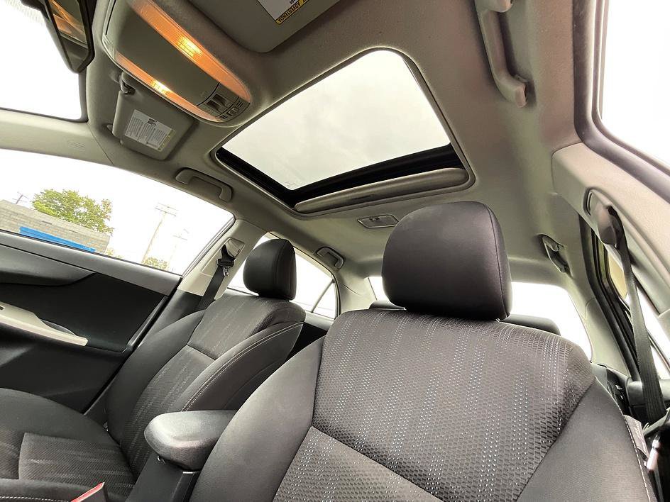 Used 2013 Toyota Corolla S w/ Premium Complete Pkg FWD image 21