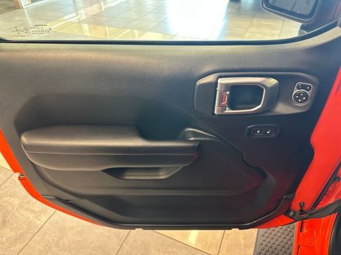 Used 2018 Jeep Wrangler Sport AWD/4WD image 20