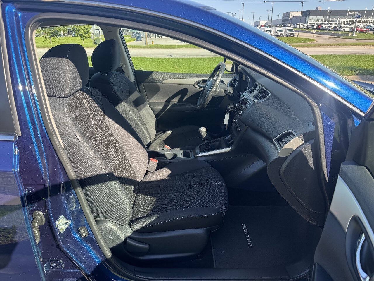 Used 2017 Nissan Sentra S FWD image 14