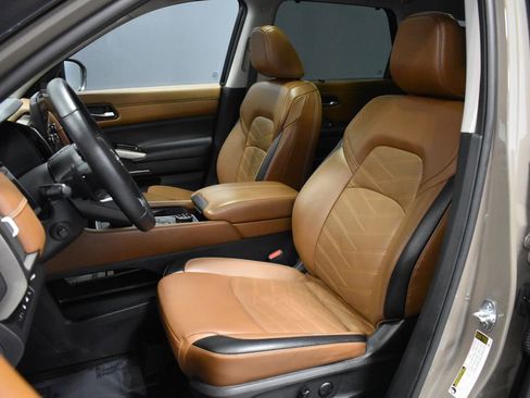 Certified 2023 Nissan Pathfinder Platinum AWD/4WD image 5
