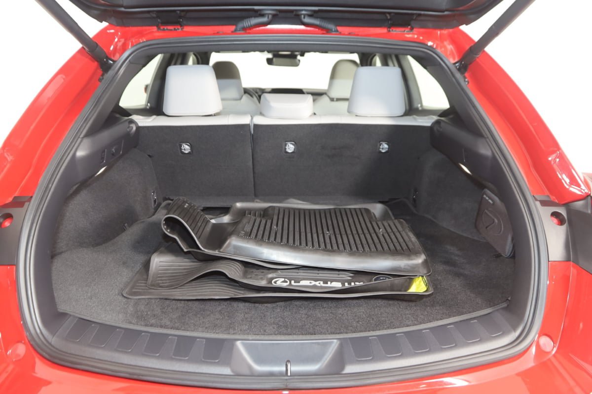 Used 2025 Lexus UX 300h FWD w/ Accessory Package (Z1) image 38