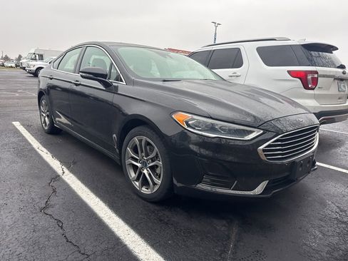 Certified 2019 Ford Fusion SEL image 1