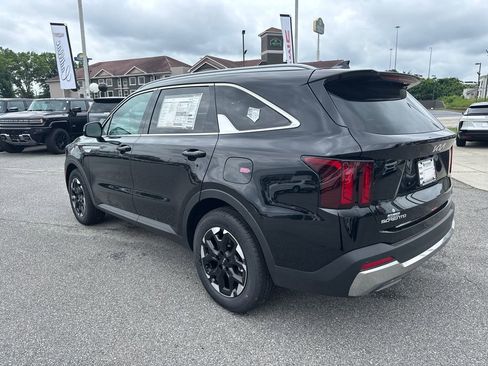 New 2025 Kia Sorento S w/ Panoramic Sunroof Package image 5