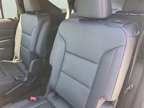 New 2026 Chevrolet Traverse Z71 w/ Enhanced Driving Package image 15