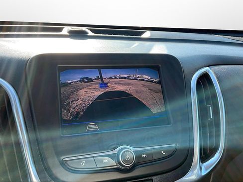 Used 2020 Chevrolet Equinox LT image 30