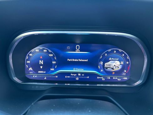 Used 2023 Chevrolet Tahoe High Country image 16