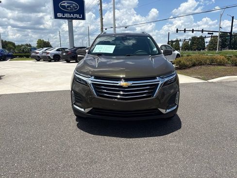 Used 2023 Chevrolet Equinox Premier FWD image 2