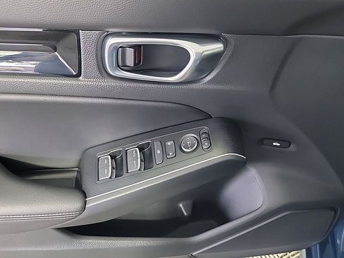 Certified 2025 Honda Civic Sport Touring image 34