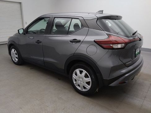 Used 2021 Nissan Kicks S FWD image 3