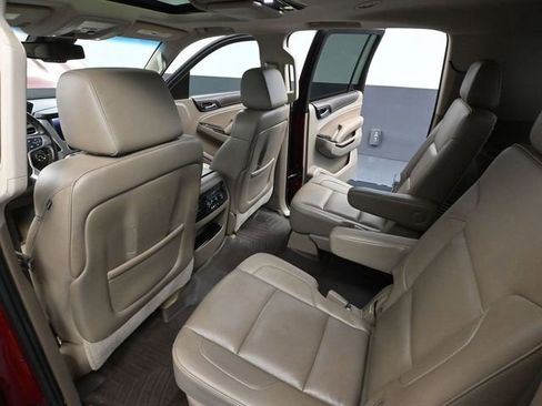 Used 2016 GMC Yukon XL SLT w/ Premium Edition image 37