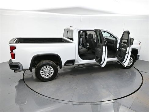 Used 2020 Chevrolet Silverado 2500 LTZ w/ LTZ Plus Package image 44