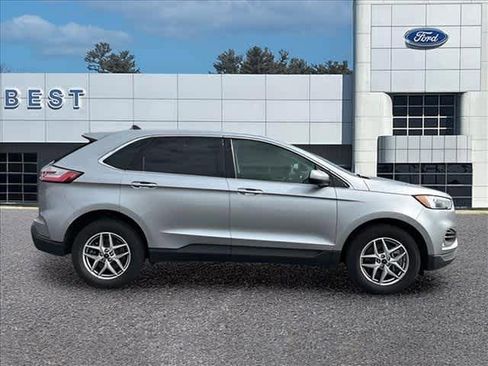 Used 2024 Ford Edge SEL w/ Convenience Package AWD/4WD image 2
