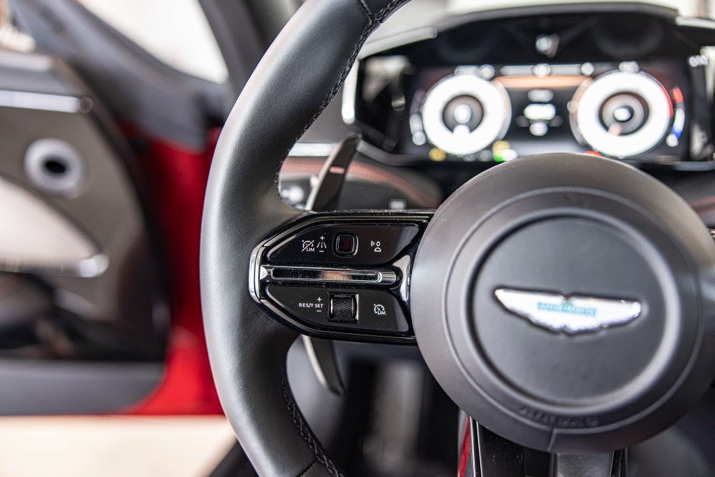 Used 2026 Aston Martin DB12 Coupe RWD image 25