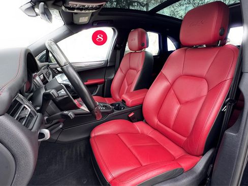 Used 2021 Porsche Macan GTS AWD/4WD image 19