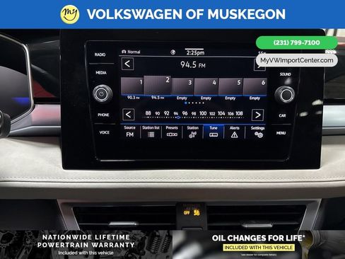 New 2026 Volkswagen Taos SE image 20