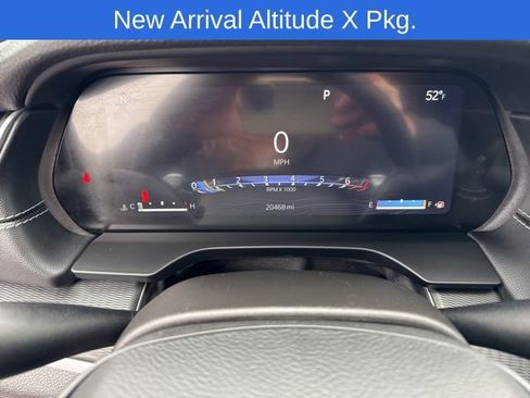 Used 2024 Jeep Grand Cherokee Altitude AWD/4WD image 15