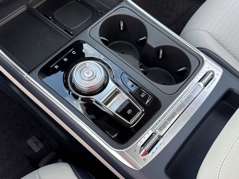 New 2026 Kia Carnival SX Prestige FWD image 13