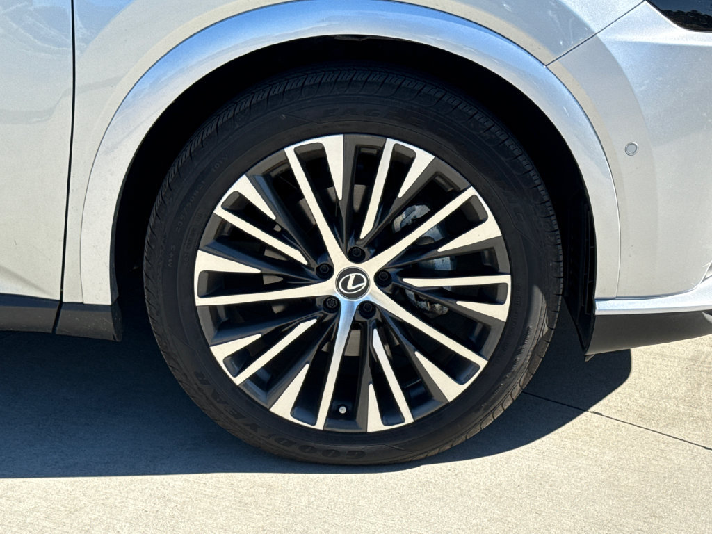 Used 2024 Lexus RX 350 Premium Plus w/ Convenience Package FWD image 11