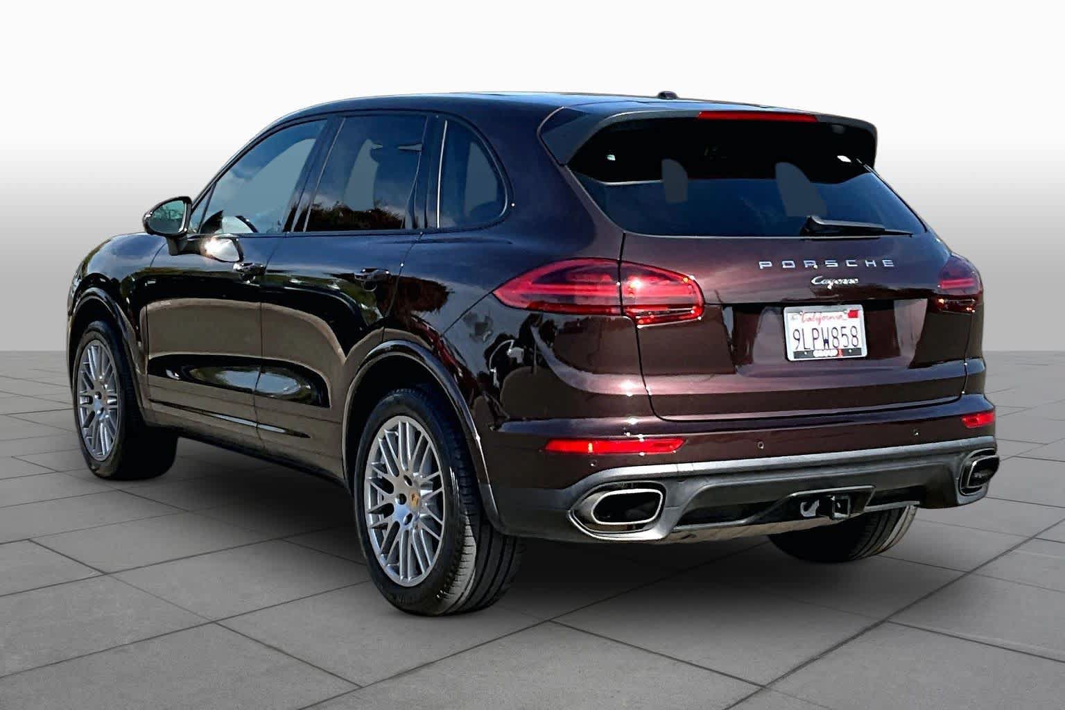 Used 2018 Porsche Cayenne Platinum Edition AWD/4WD image 11