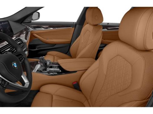 Used 2021 BMW 530i w/ M Sport Package RWD image 12