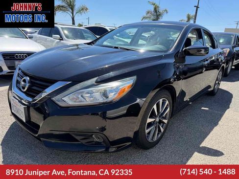 Used 2017 Nissan Altima 2.5 SV FWD image 1