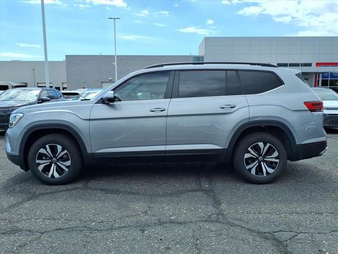 New 2026 Volkswagen Atlas SE image 3