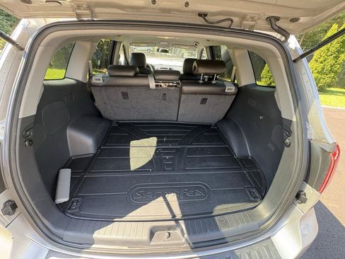 Used 2009 Hyundai Santa Fe GLS FWD image 11