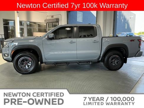 Used 2025 Nissan Frontier PRO-4X w/ Pro Premium Package AWD/4WD image 3