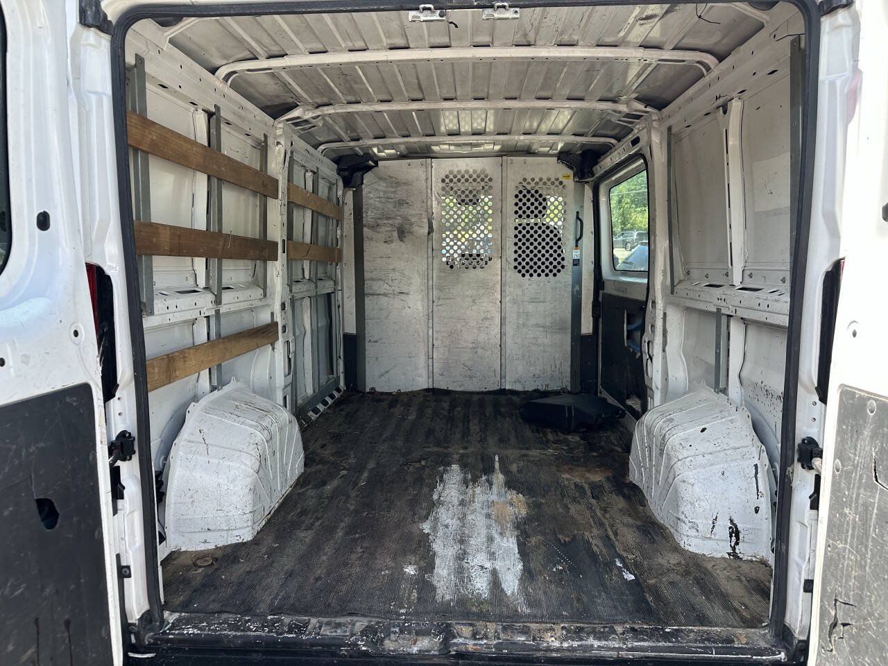 Used 2016 RAM ProMaster 1500 w/ Premium Appearance Group FWD image 7