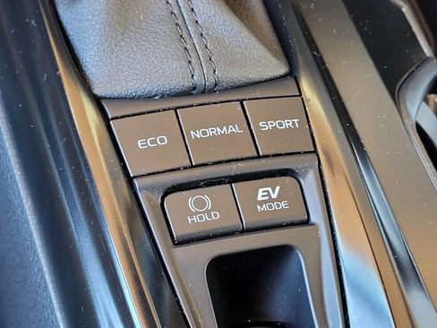 Certified 2025 Toyota Camry SE w/ Convenience Package FWD image 15