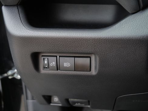 Certified 2025 Toyota RAV4 XLE AWD/4WD image 27