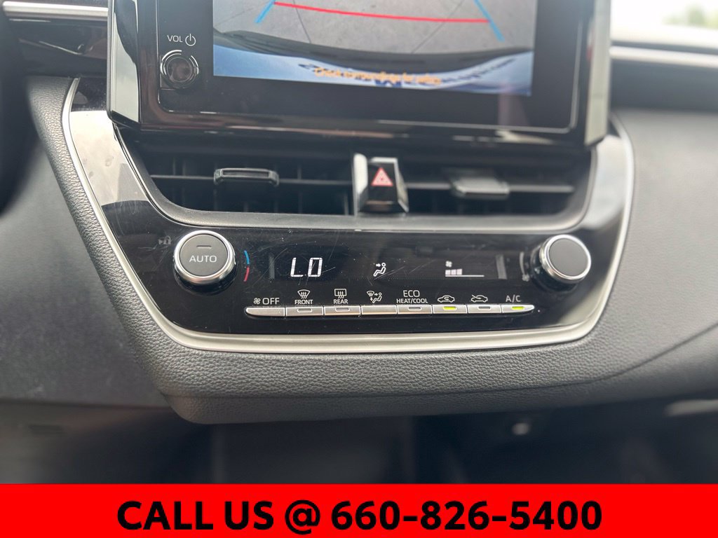 Used 2025 Toyota Corolla LE FWD image 15