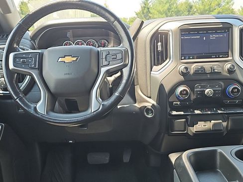 Used 2020 Chevrolet Silverado 1500 LT AWD/4WD image 14