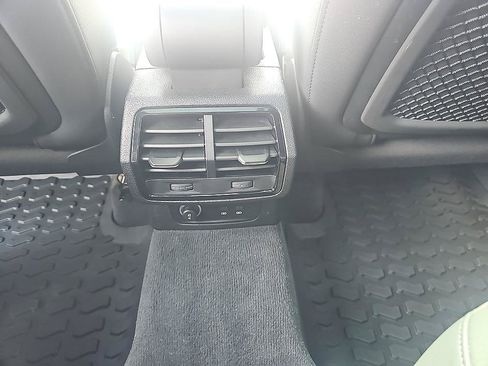 Used 2022 Audi Q3 2.0T Premium Plus AWD/4WD image 33
