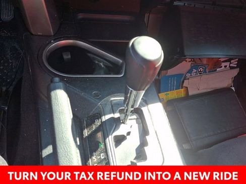 Used 2018 Toyota RAV4 LE w/ All Weather Liner Package image 15